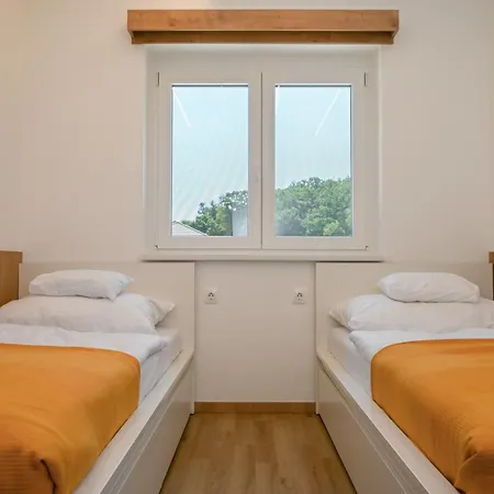 Daire L'ari-fary Sárvár